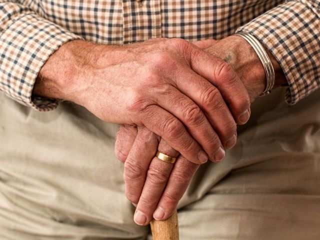 personne âgée droit des successions