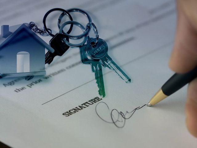 Vente immobilière, Condition suspensive et obligation de l’acquéreur